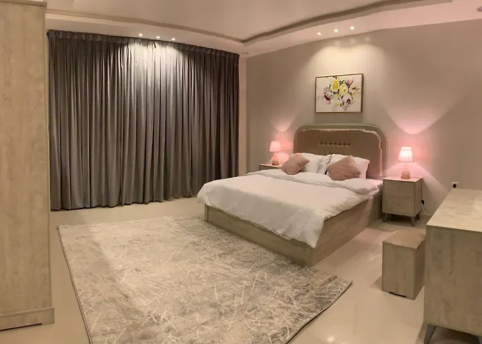 شقق العارض